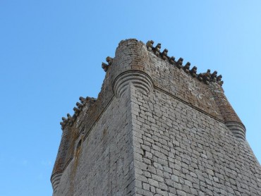 Detalle Torre del Homenaje castillo de Galve de Sorbe. Foto de Asoc. Castillo de Galve