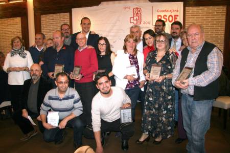 Agrupaciones que recibieron Placas conmemorativas del 80 aniversario del PSOE de Guadalajara.