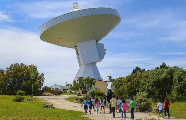 Archivo GD. radiotelescopio observatorio astronómico Yebes