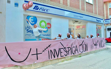 Azuqueca concurso escaparates cancer mama premio 1