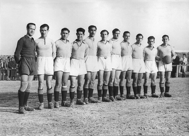 Club Deportivo GU Temporada 1947-48 Cuesta Vega Uli Guirles Manzano Adolfo Tejeiro Sainero Arsenio Fernández Gamo. Ret