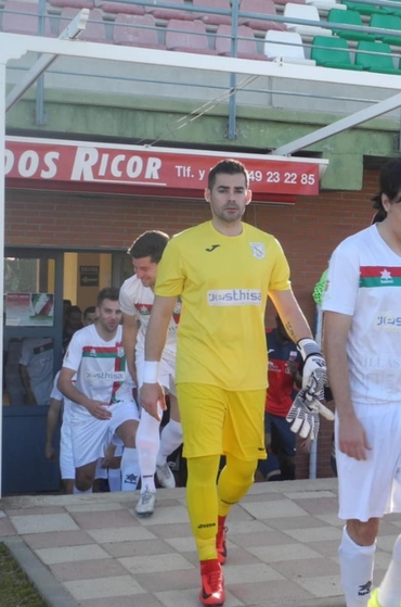 Riky lesionado tuvo que ser sustituido y permanecerá en observación