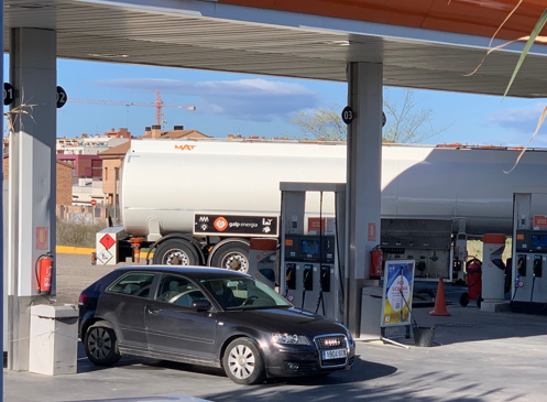 coche gasolinera