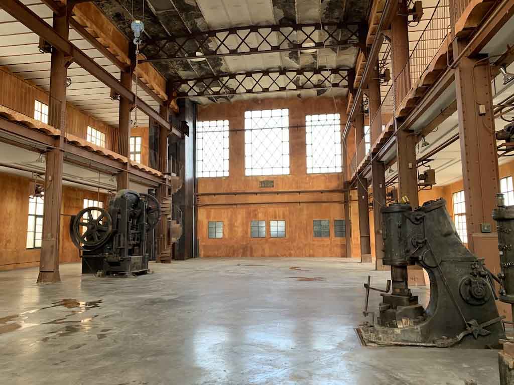 Fuerte nave Forja posible biblioteca