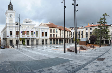 fachada-ayuntamiento-y-plaza-mayor