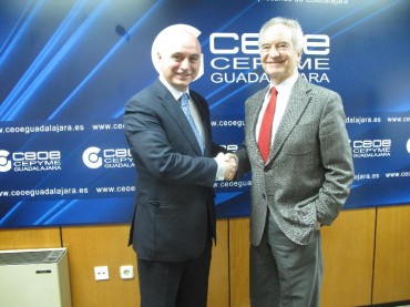 Firma convenio CEOE-La Caixa 014