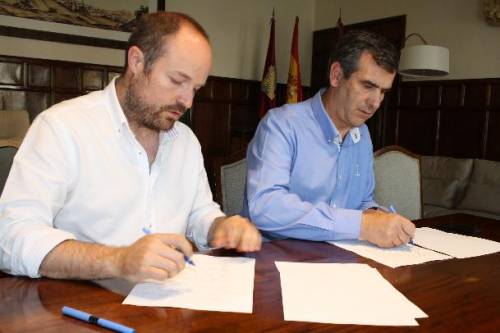 FOTO ACUERDO DE INVESTIDURA 12.06 2