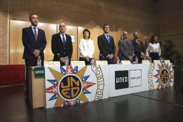 Uned-apertura-curso