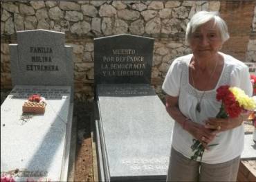 mendieta-fosas-cementerio