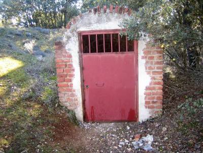 Refugio antiaéreo Guerra Civil Yebes1