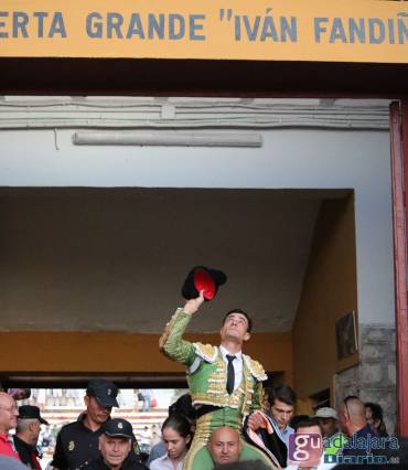 20170914 Corrida Portada-01