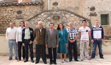 Felix Torre en el centro junto a  los candidatos del PP en las ultimas elecciones municipales