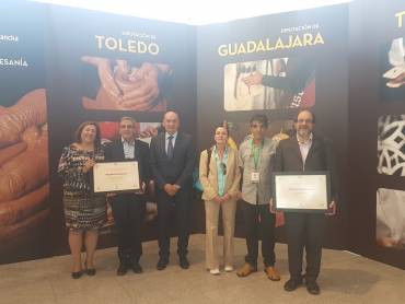 Foto Diputacion - Latre con artesanos premiados Farcama