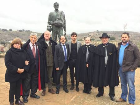 Foto Diputacion 3 Su Peso en Miel 7.04.18