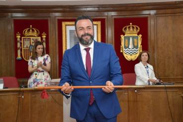 pleno constitucion JL Blanco baston