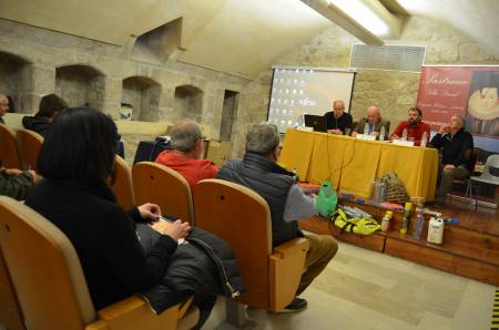 Foto Feria Apícola - Mesa redonda
