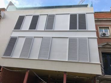 edificio feo calle mayor