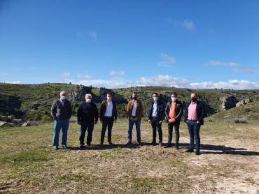 Pelegrina-aparcamiento