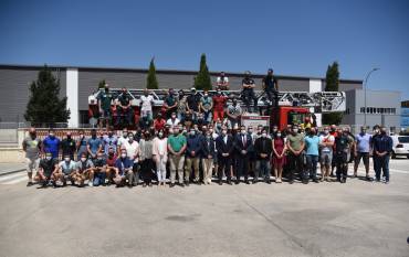 Foto grupo toma posesión bomberos CEIS parque Azuqueca