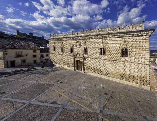 Fachada Palacio Cogolludo ae DJI 0001-Pano