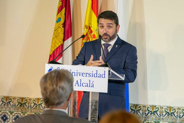 luis fernando abril pastrana