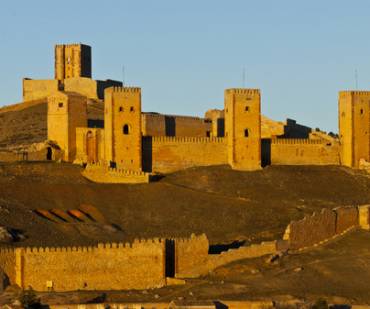 puerta-del-sol-y-barrio-de-donana-molina-de-aragon-guadalajara