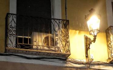 20220427 Israel Marco   instalación de las farolas fernandinas 1