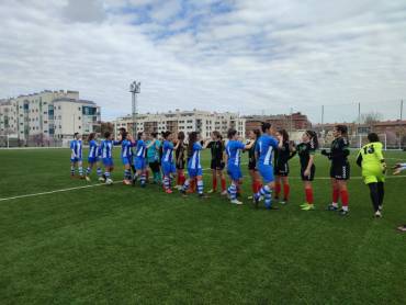 Saludo inicial entre dinamistas y hogareñas