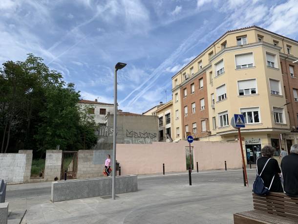 El solar de la Plaza de Moreno tuvo varios empresarios interesados, pero no fructificó