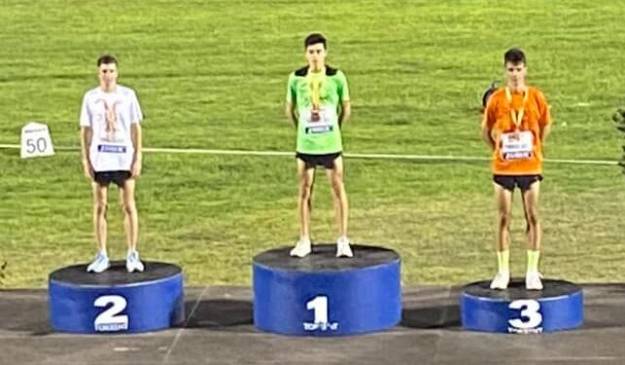 Migallón en lo más alto del podium Foto CAUG 1