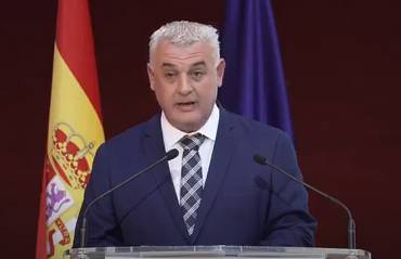 El Presidente de la Diputación José Luis vega en el acto de recepción de alcaldes y alcaldesas 2022