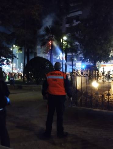 Ferias 2022 Palmera ardiendo correpiés 4