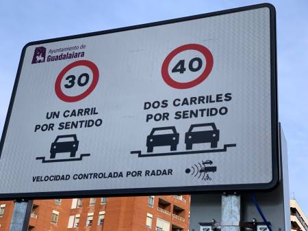 cartel tráfico cuatro caminos
