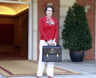 Magdalena Valerio como Ministra de Trabajo en Moncloa 1