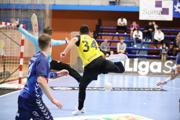 BM GU - Benidorm Foto Jaime Alvado Such 2