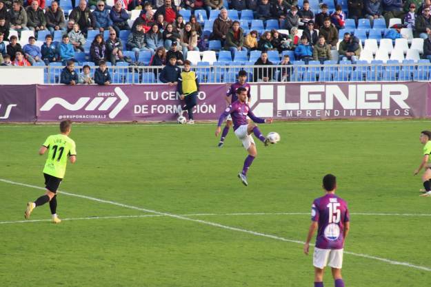 Los puntos se quedaron en el Escartín 2-0 para el Guadalajara Foto Ismael Corregidor