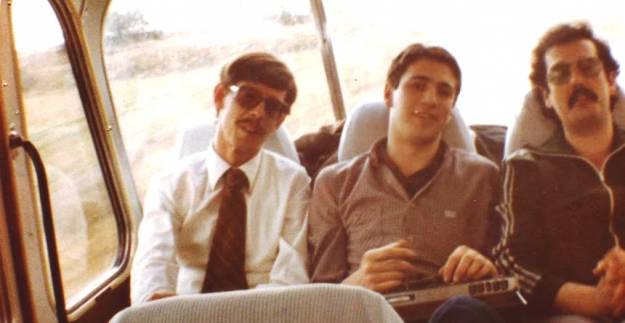 Roncero y el fallecido Angel Asensio en uno de los viajes con el CB Guadalajara flanquean a Pepe Peinado otro de sus grandes amigos que estuvo con Roncero hasta el final de su vida