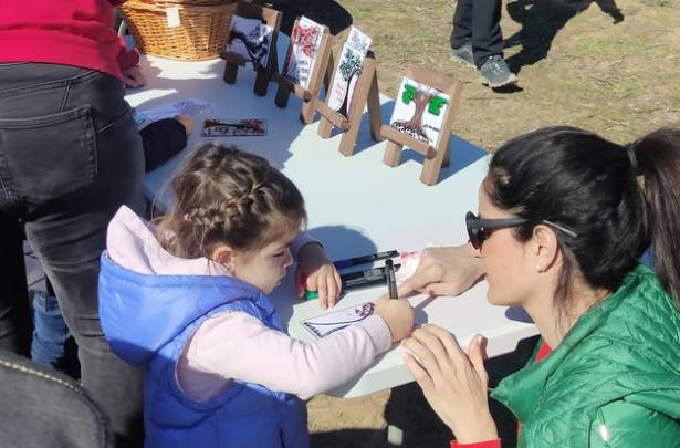 Plantación árboles niños Finca Castillejos 3 1