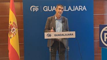 Foto PP Antonio Román en rueda de prensa 031123