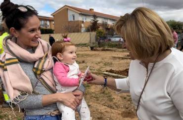 Árboles en Alovera niños 2022 2