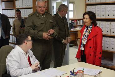 Archivo General Militar GU Visita Margarita Robles Foto Iñaki Gómez MDE 3