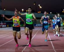 Migallón entrando en línea de meta 1 1