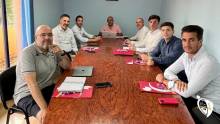 Representantes de los equipos castellano-manchegos en 2ª RFEF reunidos con la Federacion Regional