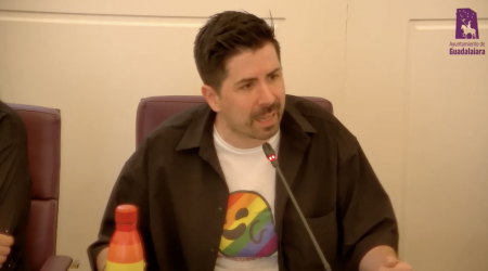 ignacio de la iglesia bandera lgtbi