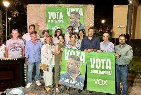 Pegada carteles 23J - Vox