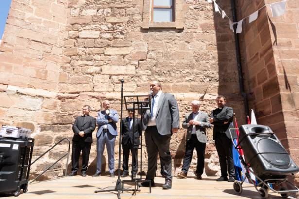 Retablo iglesia San Gil Molina de Aragón inauguración Alcalde