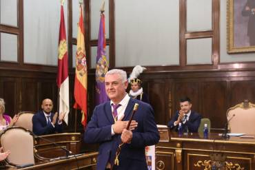 10 Constitución de la Diputación - Vega proclamado presidente