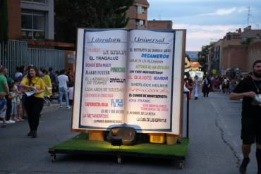 Ferias GU 2023 Carrozas Literatura Genérica 1 Foto Eduardo Bonilla