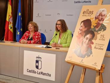 Presentación del Día de la Mujer Rural 2023 en Sigüenza con la consejera de Igualdad Sara Simón.