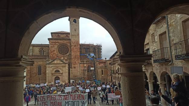 Manifestación más médicos pueblos Sigüenza 3